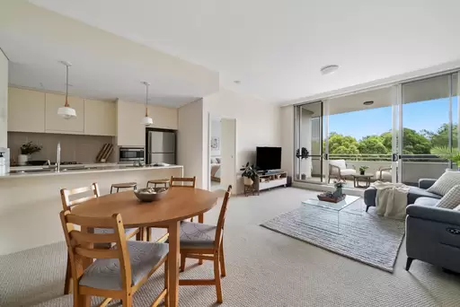 581/33 Hill Road, Wentworth Point Sold by Chidiac Realty