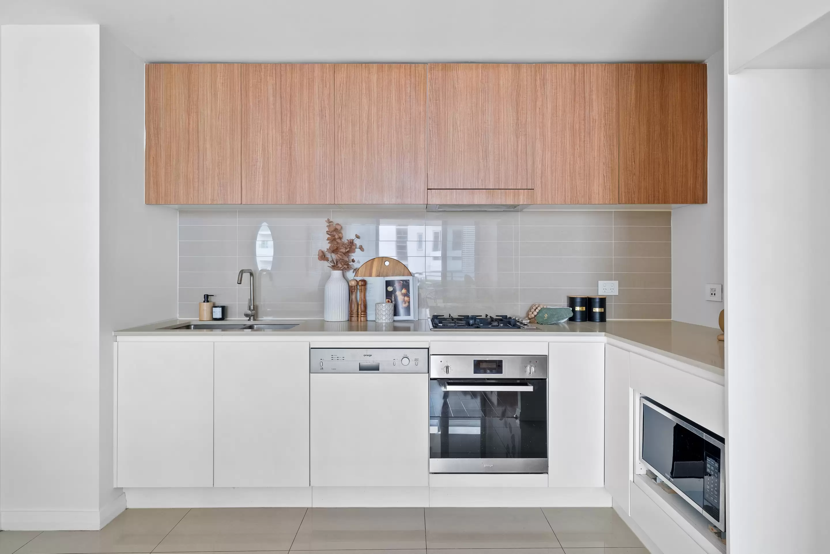 516/6 Baywater Drive, Wentworth Point For Sale by Chidiac Realty - image 6
