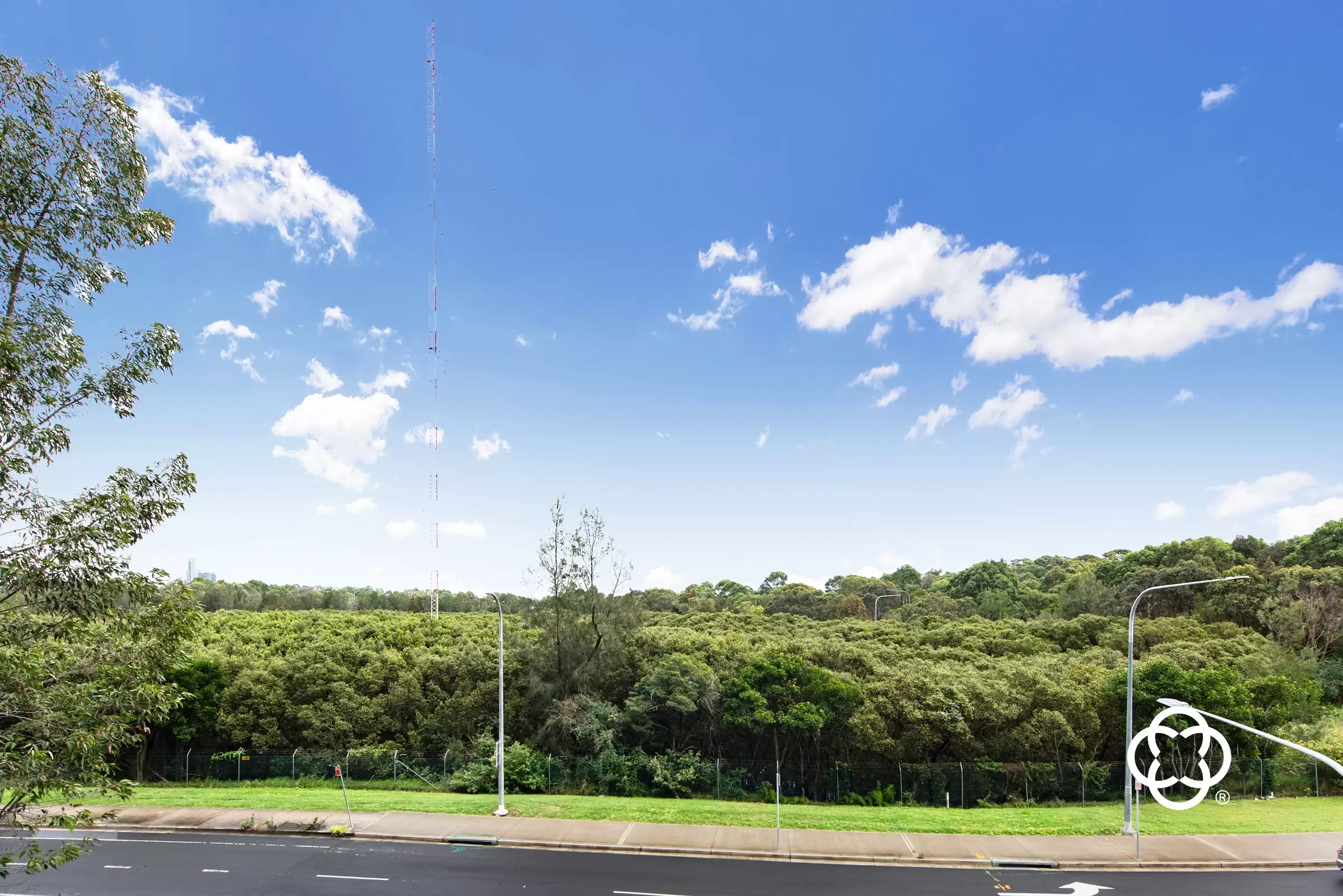 8061/7 Bennelong Parkway, Wentworth Point Leased by Chidiac Realty - image 2