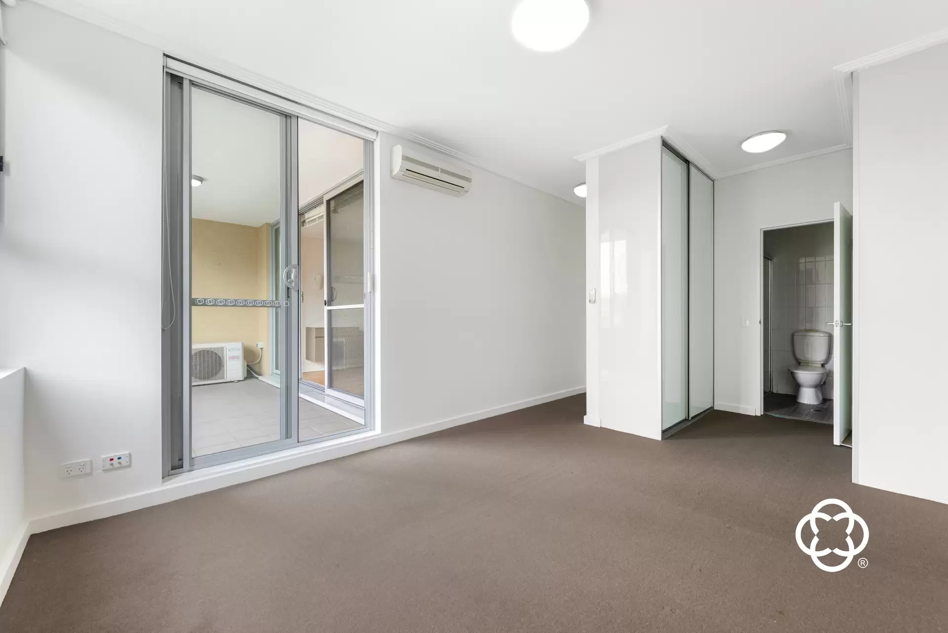 305/4 The Piazza, Wentworth Point Leased by Chidiac Realty - image 1