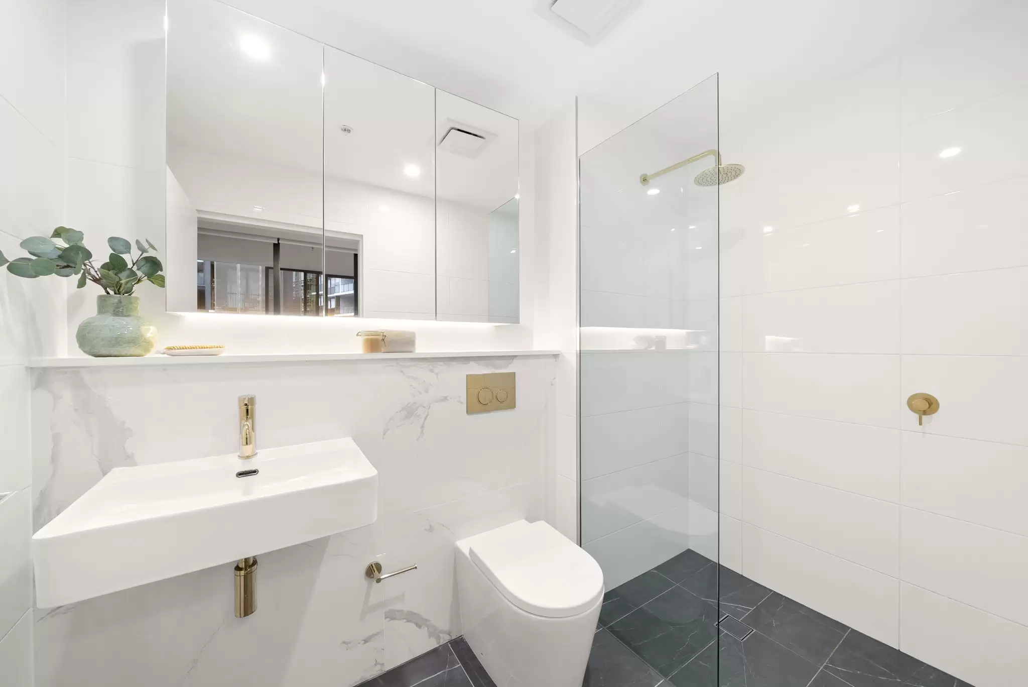 11072/17 Amalfi Drive, Wentworth Point For Sale by Chidiac Realty - image 9