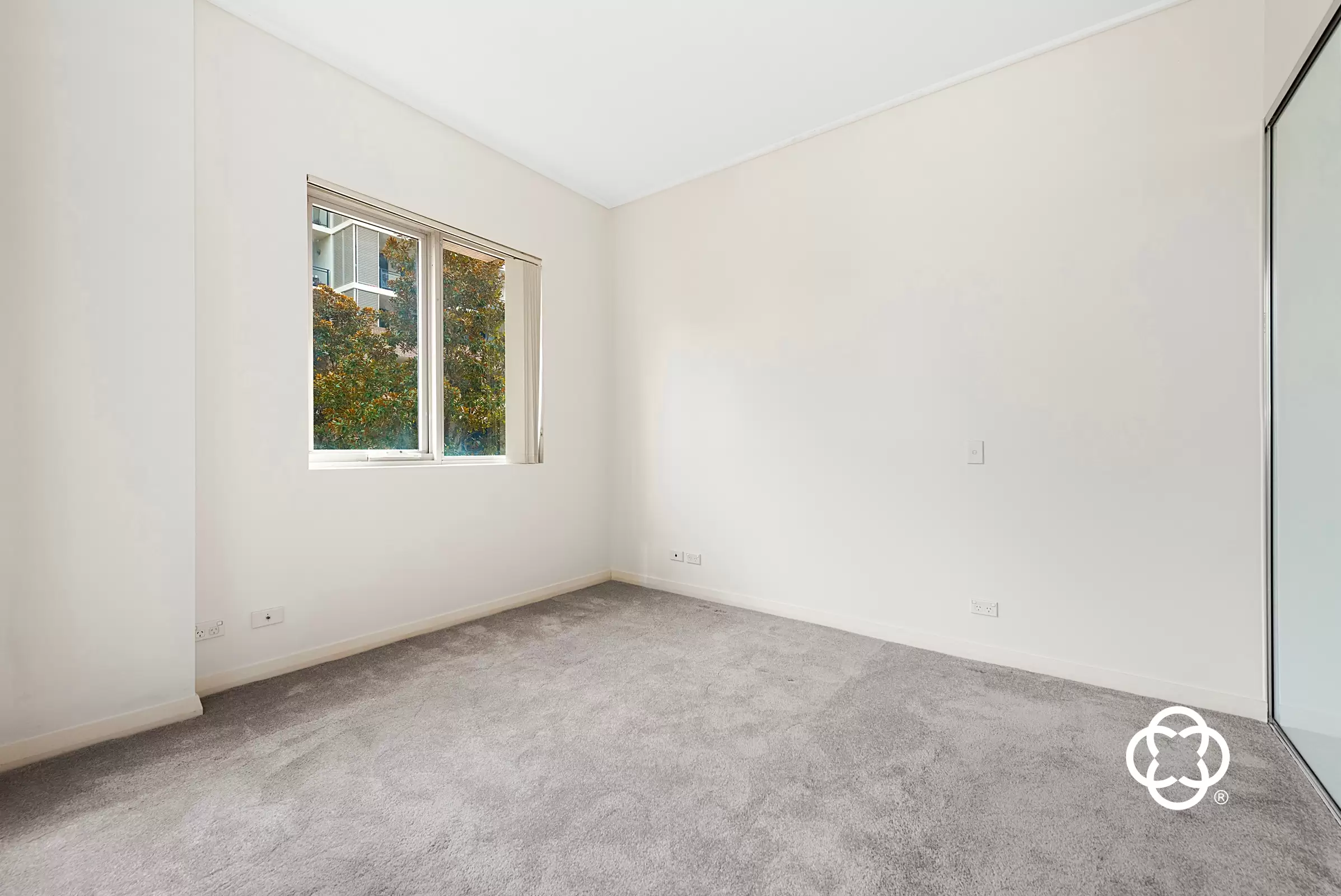 210/14 Marine Parade, Wentworth Point Leased by Chidiac Realty - image 4