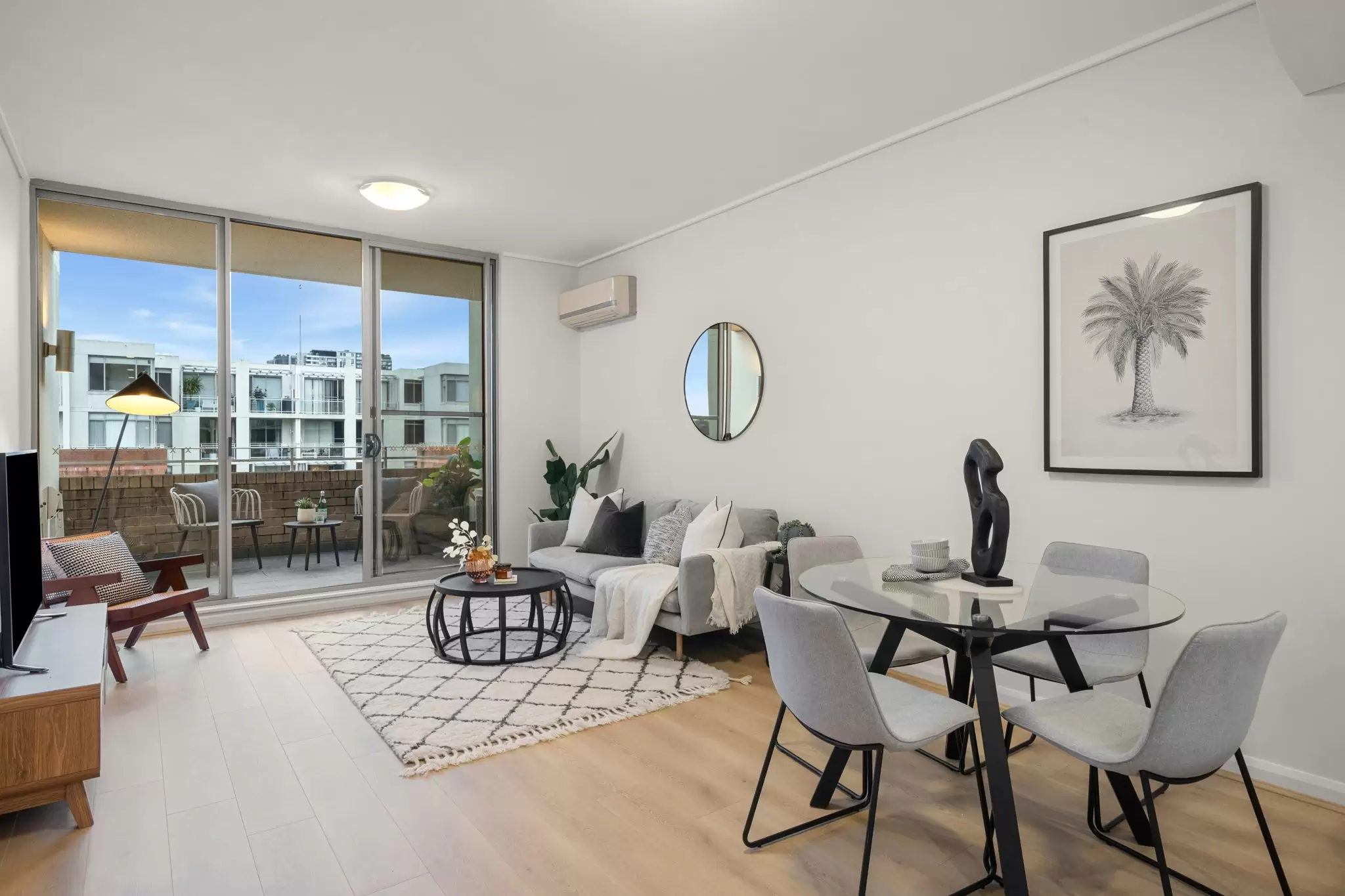 712/19 Hill Road, Wentworth Point For Sale by Chidiac Realty - image 2