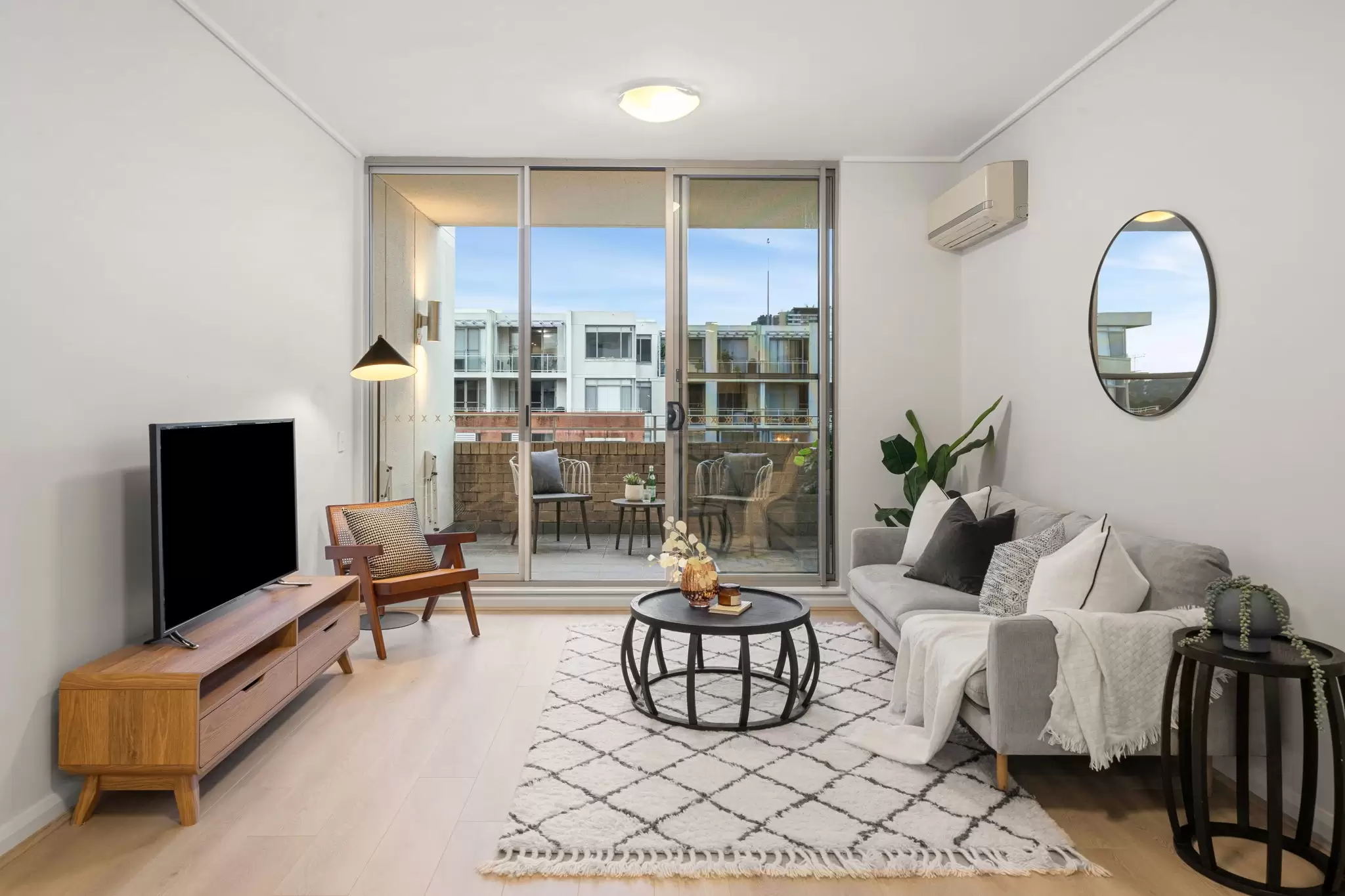 712/19 Hill Road, Wentworth Point For Sale by Chidiac Realty - image 3