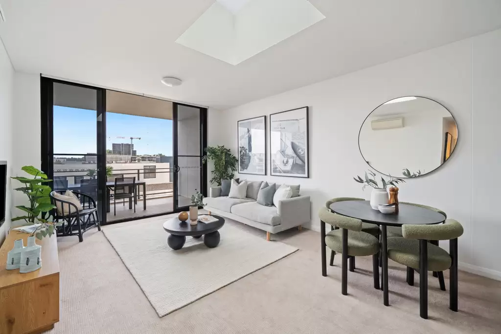 810/22 Baywater Drive, Wentworth Point For Sale by Chidiac Realty