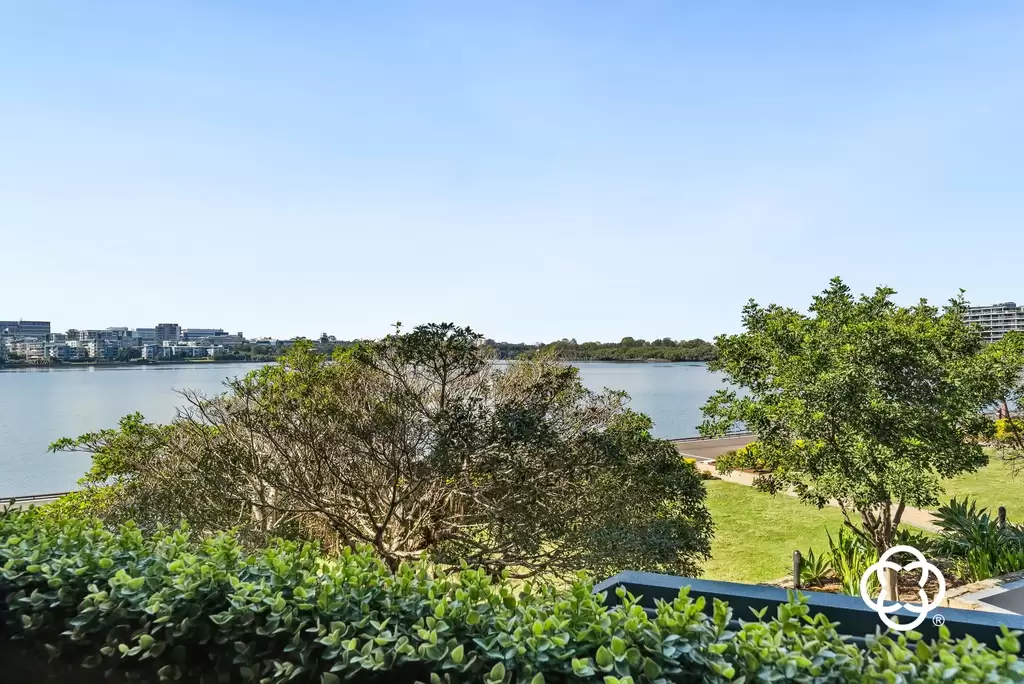 250/30 Baywater Drive, Wentworth Point Leased by Chidiac Realty