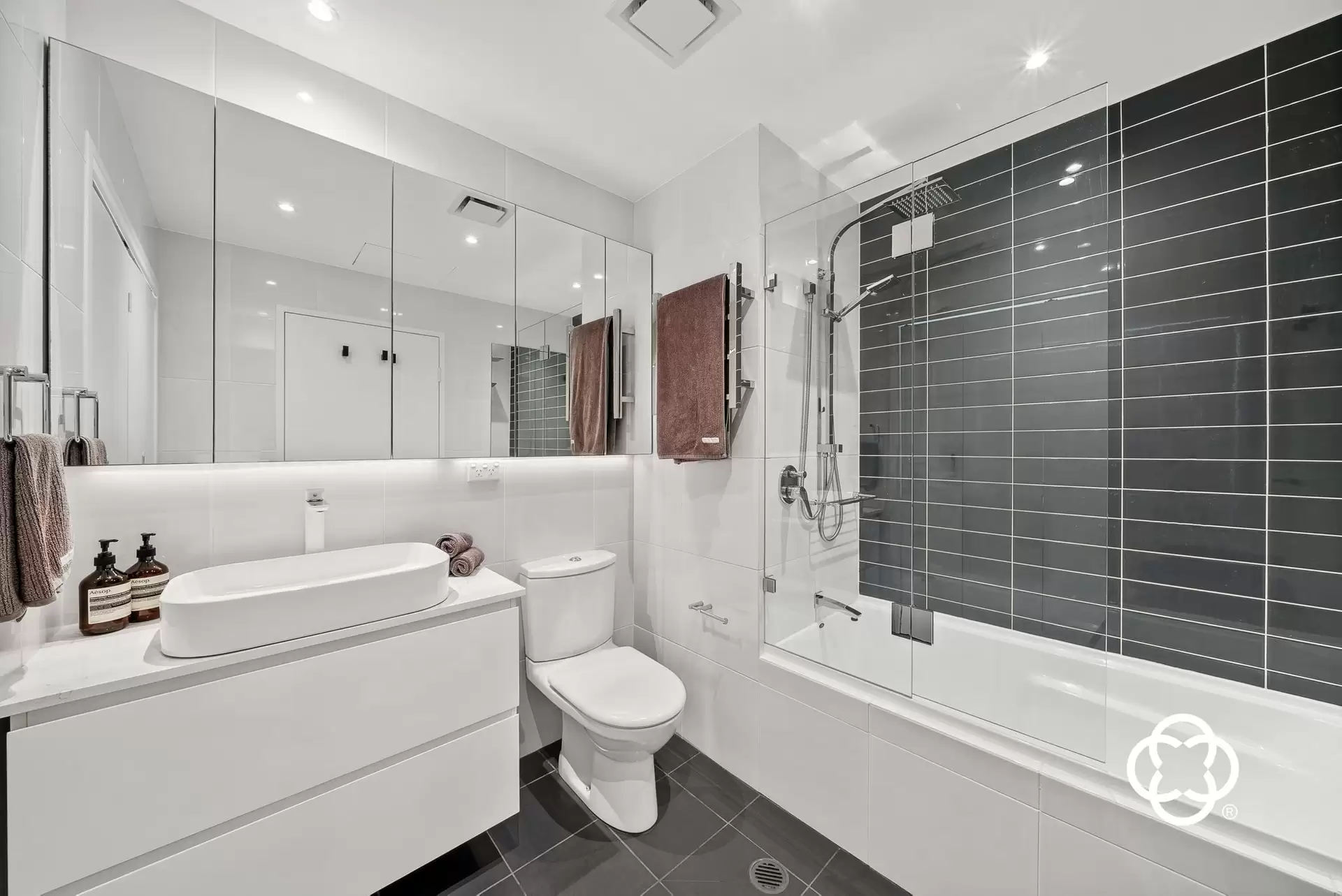250/30 Baywater Drive, Wentworth Point Leased by Chidiac Realty - image 1