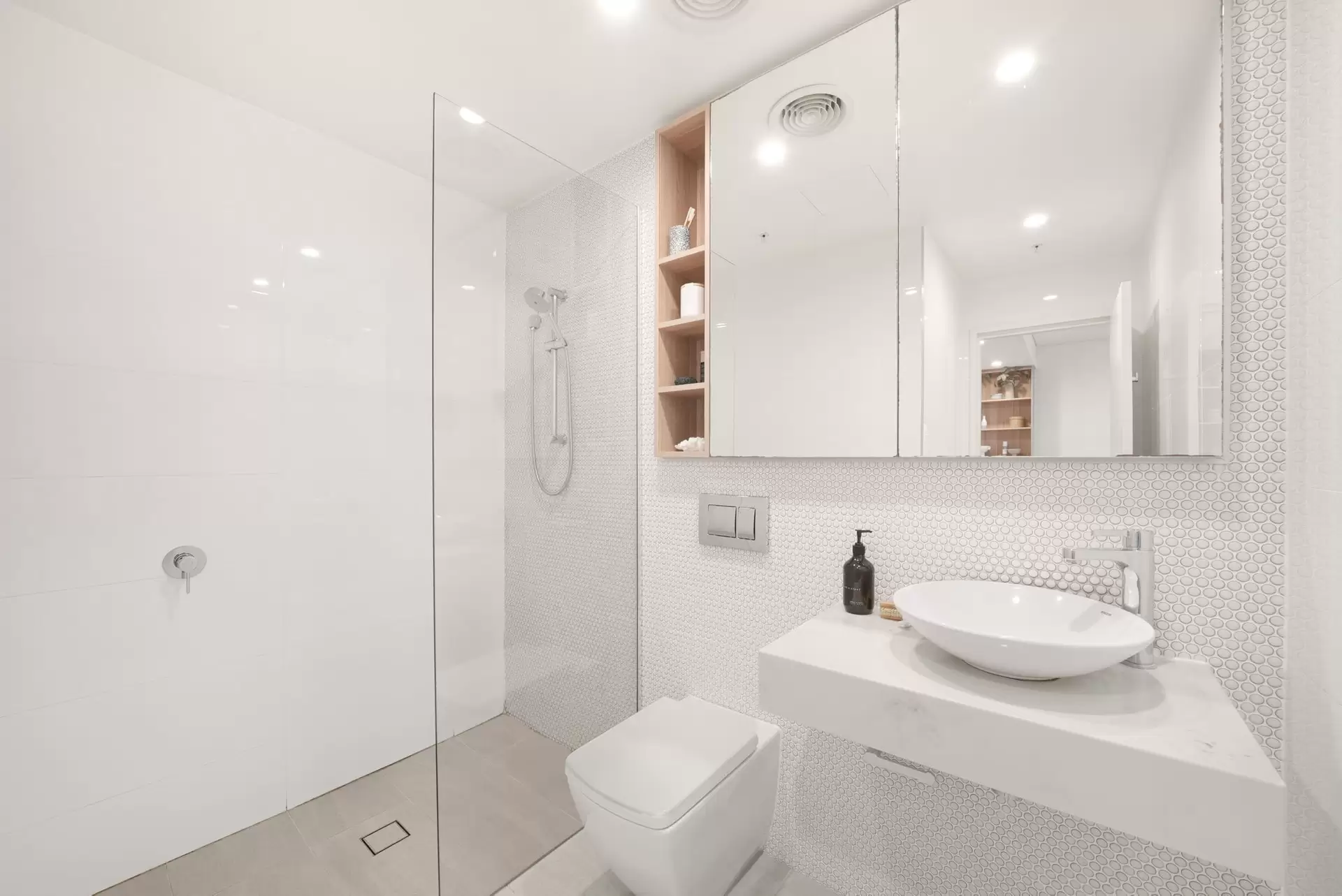 822/46 Savona Drive (Entry At 7 Verona Dr), Wentworth Point For Sale by Chidiac Realty - image 1
