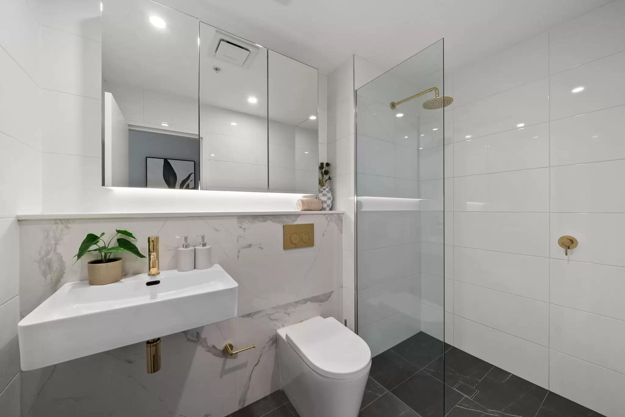 8125/19 Amalfi Drive, Wentworth Point For Sale by Chidiac Realty - image 8