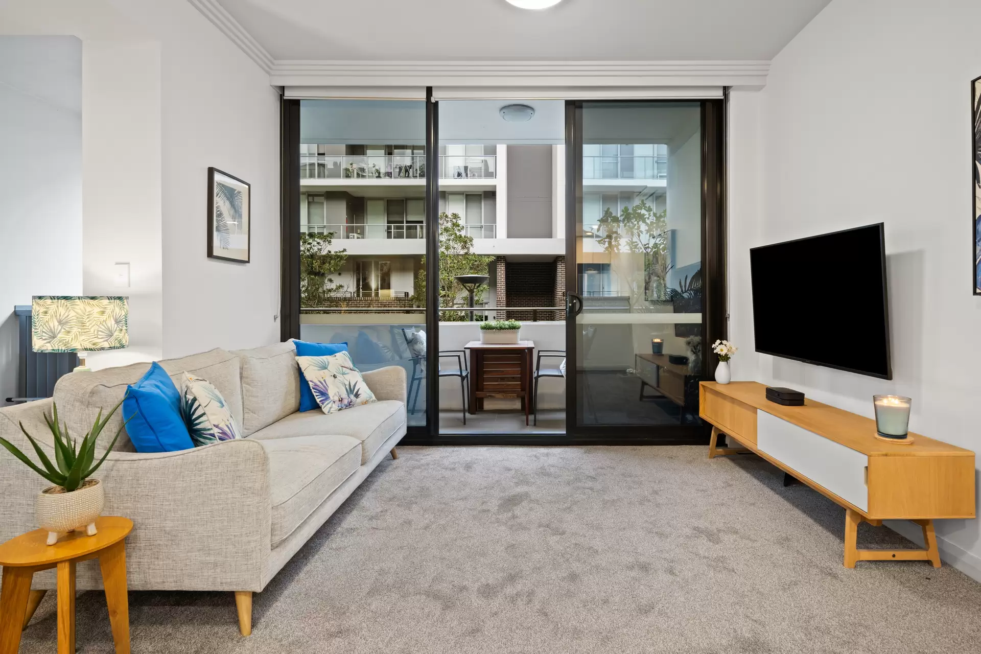 304/1 Half Street, Wentworth Point Sold by Chidiac Realty - image 1