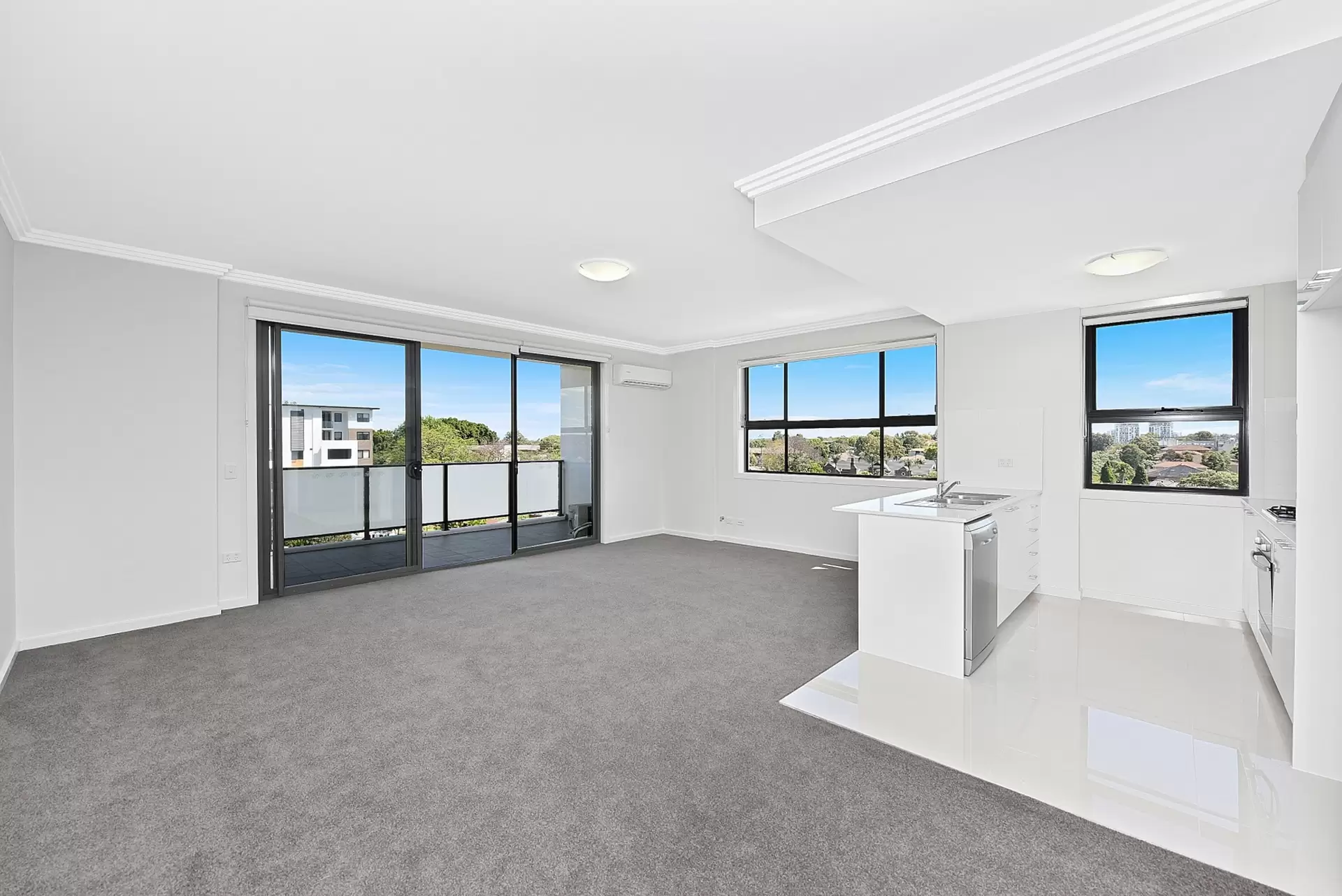 A34/9 Weston Street, Rosehill Leased by Chidiac Realty - image 1