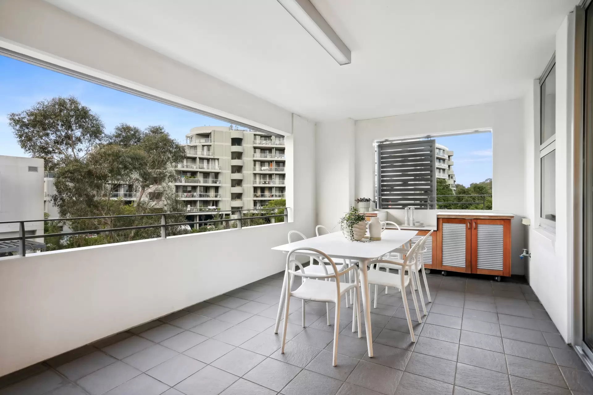 226/25 Bennelong Parkway, Wentworth Point Leased by Chidiac Realty - image 1