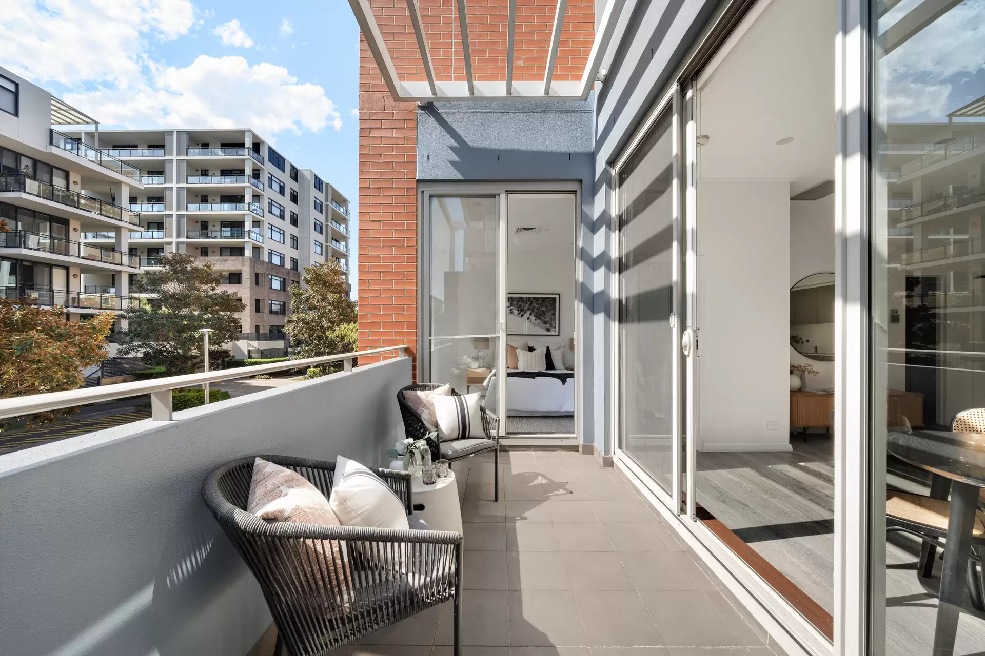 212/18 Marine Parade, Wentworth Point Sold by Chidiac Realty - image 1