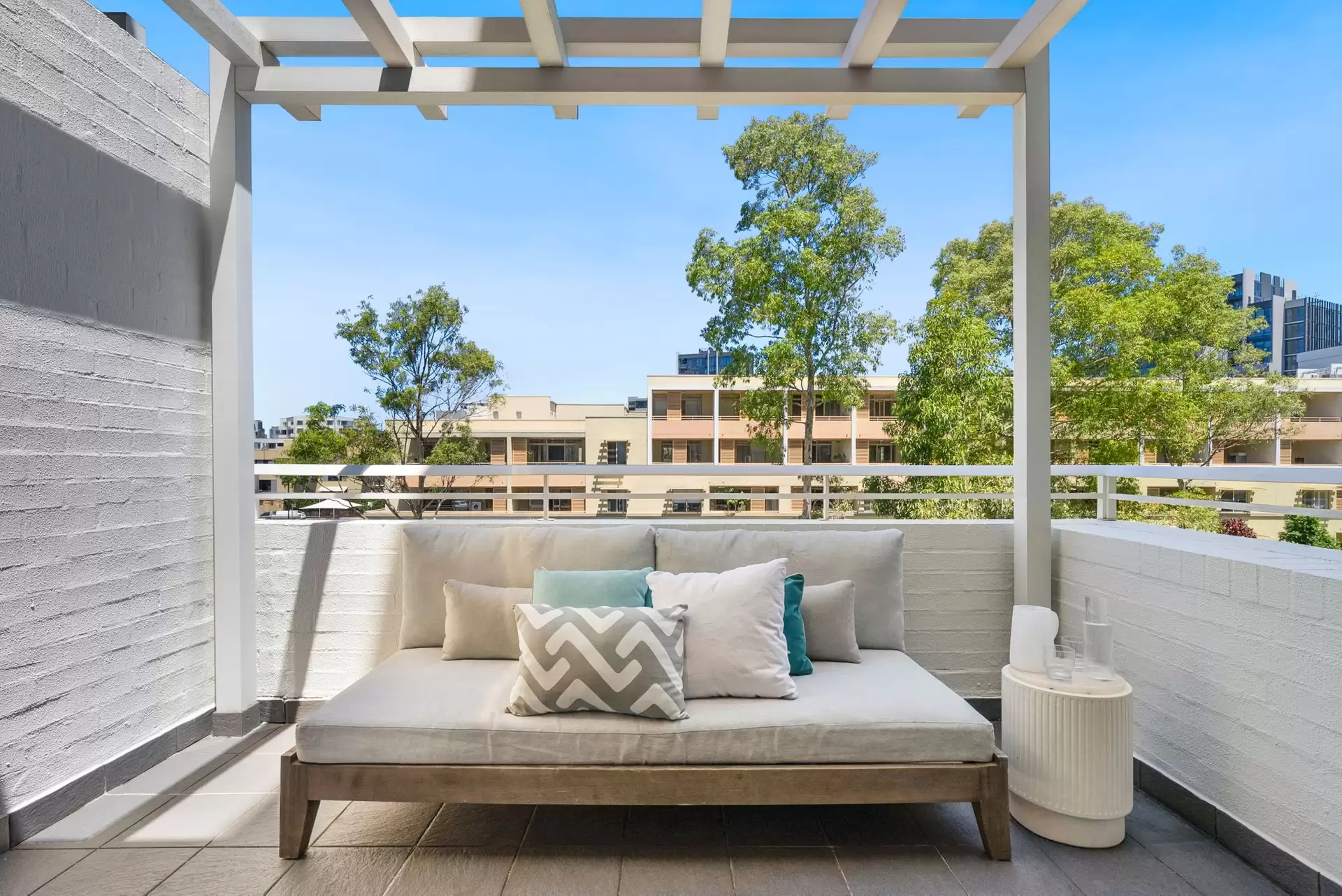 324/3 Stromboli Strait, Wentworth Point Sold by Chidiac Realty - image 1