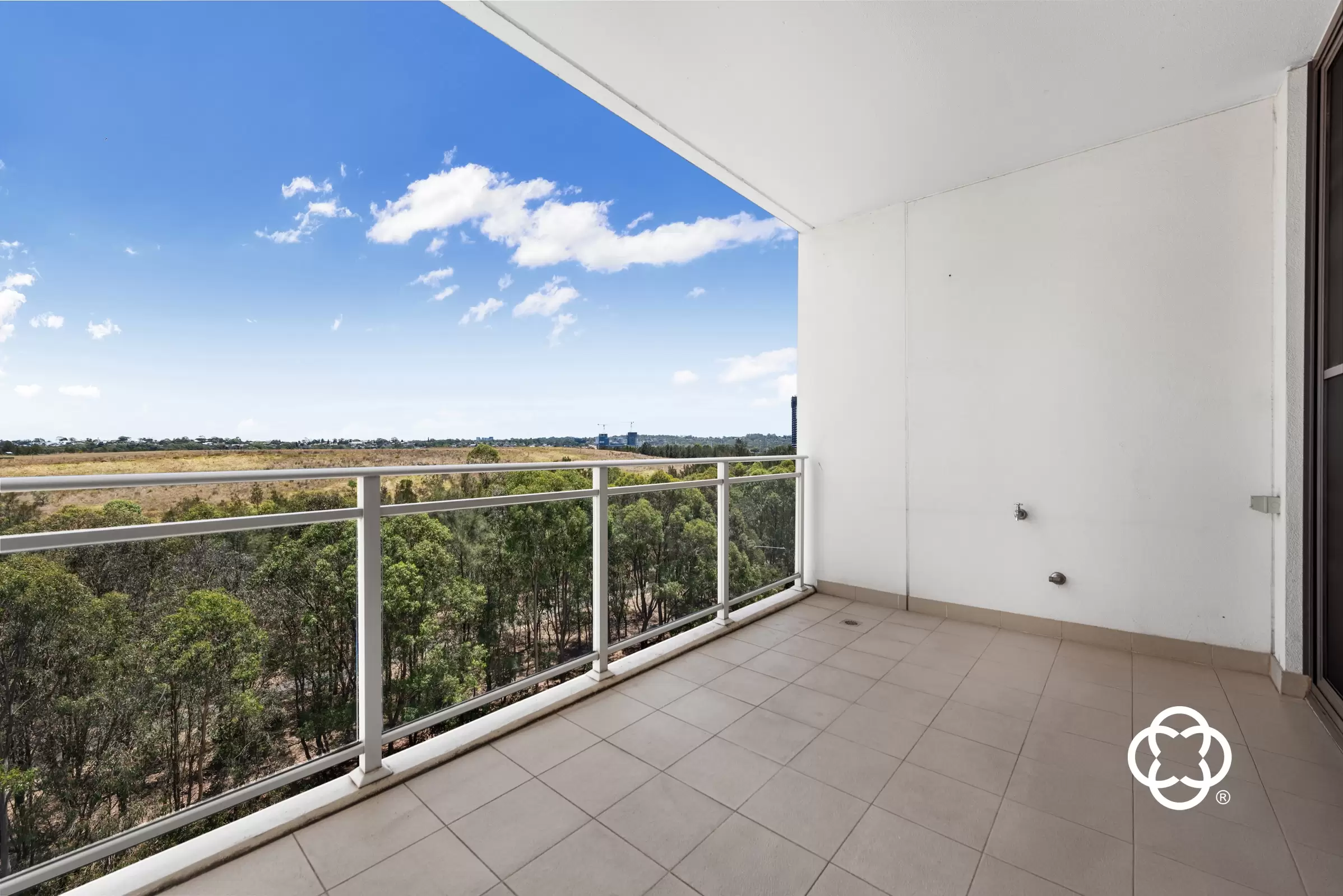 705/25 Hill Road, Wentworth Point Leased by Chidiac Realty - image 2