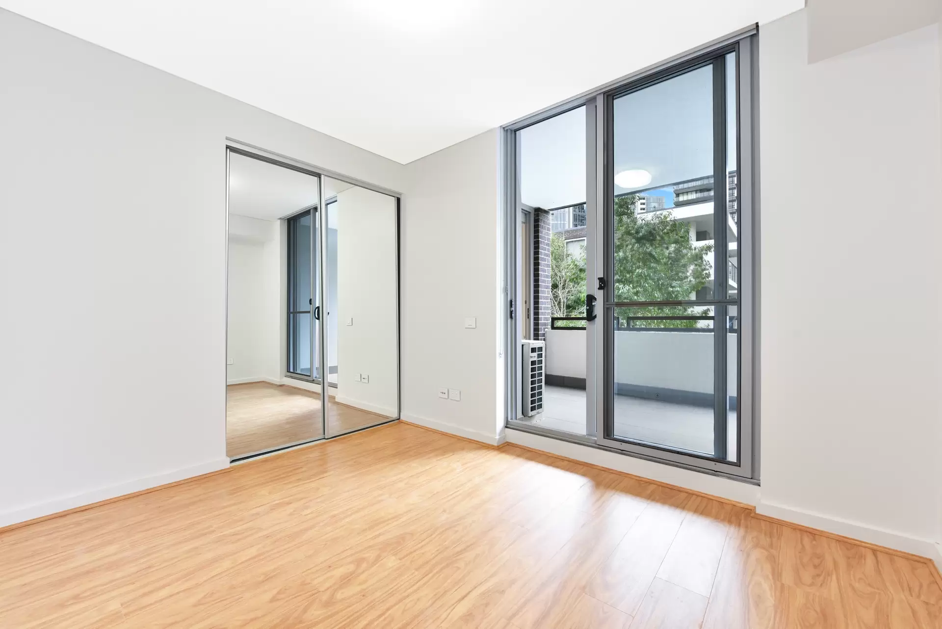 404/45 Hill Road, Wentworth Point Leased by Chidiac Realty - image 1