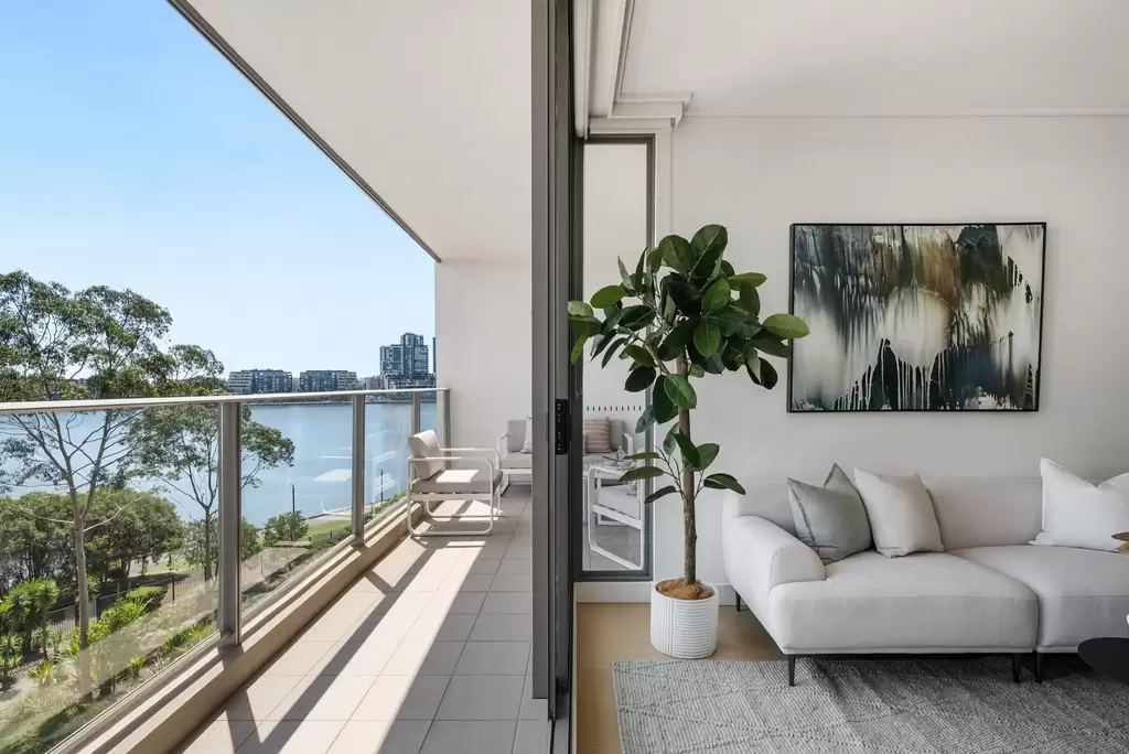 503/16 Shoreline Drive, Rhodes Sold by Chidiac Realty