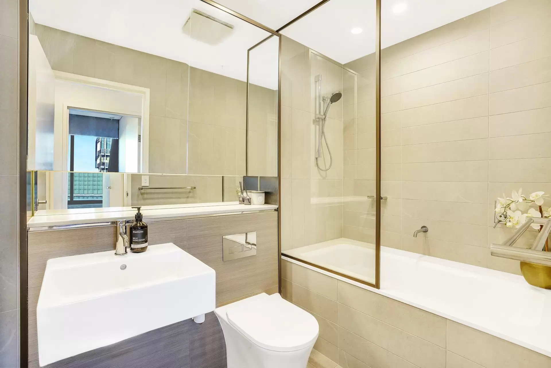 K1126/2 Morton Street, Parramatta Leased by Chidiac Realty - image 1