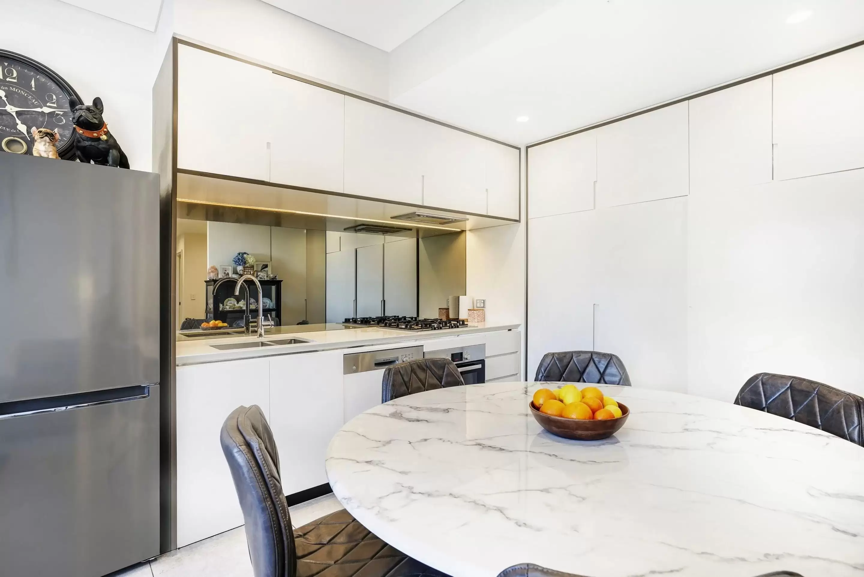 K1126/2 Morton Street, Parramatta Leased by Chidiac Realty - image 5