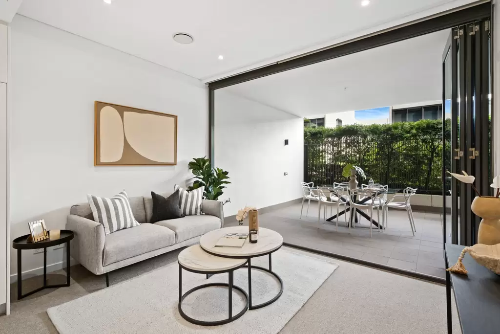 713/11 Wentworth Place, Wentworth Point Sold by Chidiac Realty