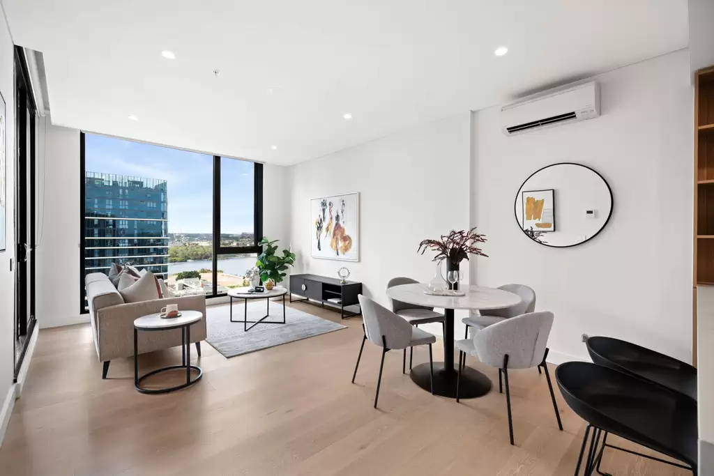 2406/46 Savona Drive, Wentworth Point Sold by Chidiac Realty
