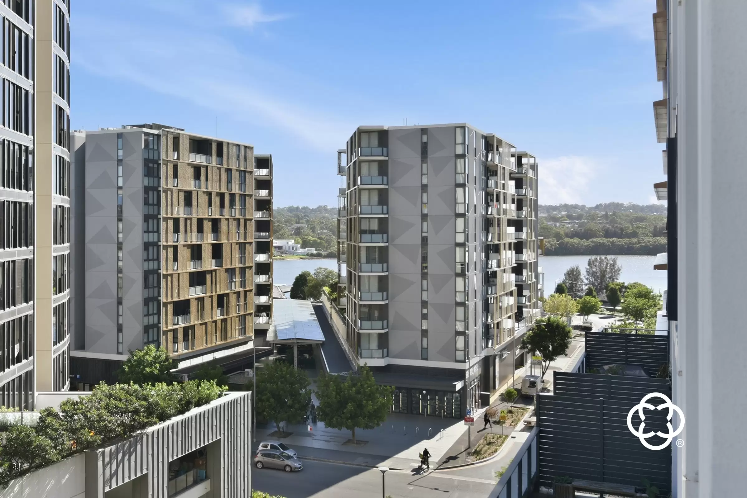 504/6 Waterways Street, Wentworth Point Leased by Chidiac Realty - image 3