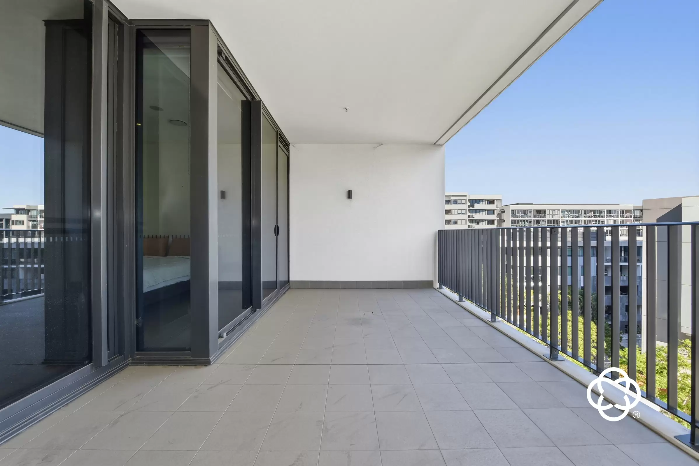 504/6 Waterways Street, Wentworth Point Leased by Chidiac Realty - image 2