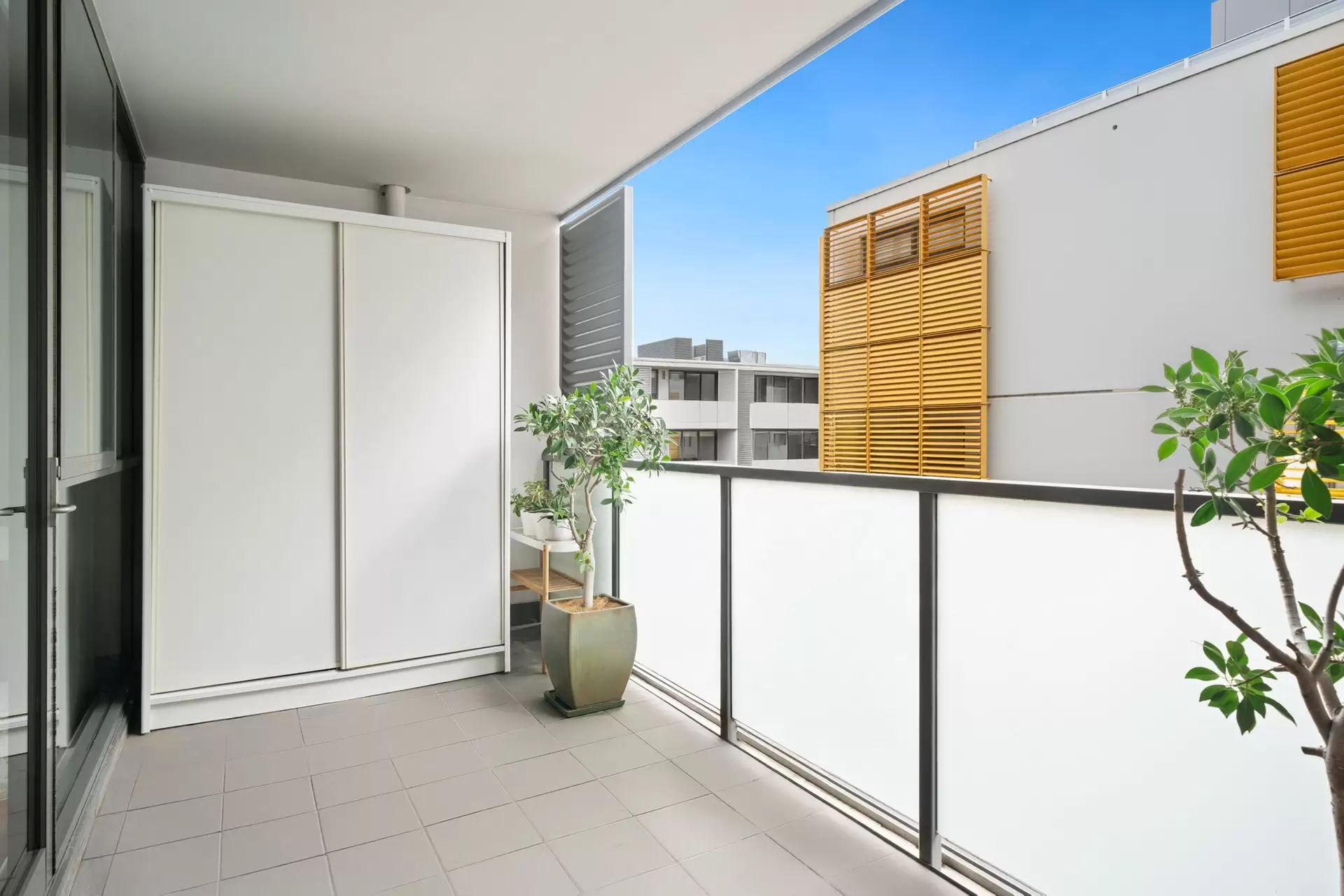 213/11C Mashman Avenue, Kingsgrove Leased by Chidiac Realty - image 1