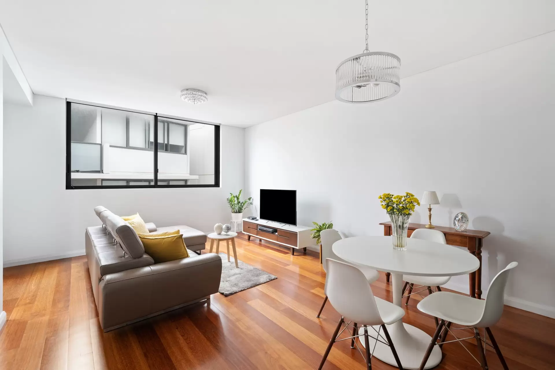 213/11C Mashman Avenue, Kingsgrove Leased by Chidiac Realty - image 1