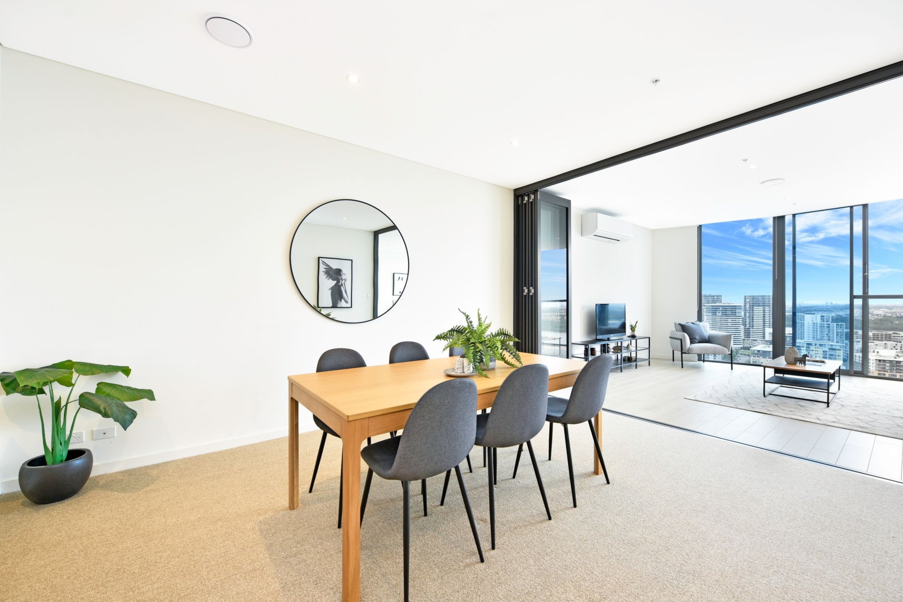 2403/11 Wentworth Place, Wentworth Point Sold by Chidiac Realty - image 3