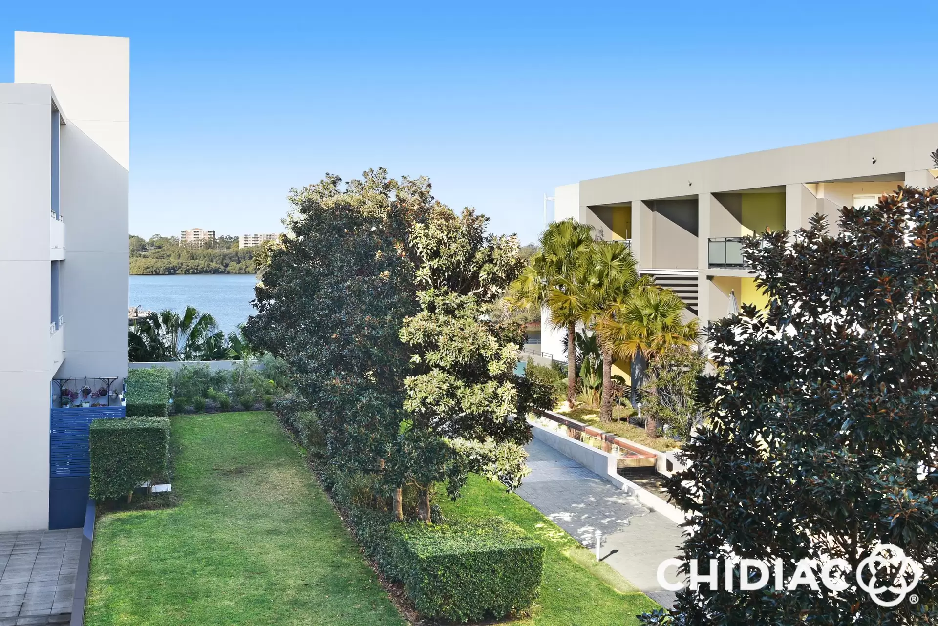 543/2 The Crescent, Wentworth Point Leased by Chidiac Realty - image 1