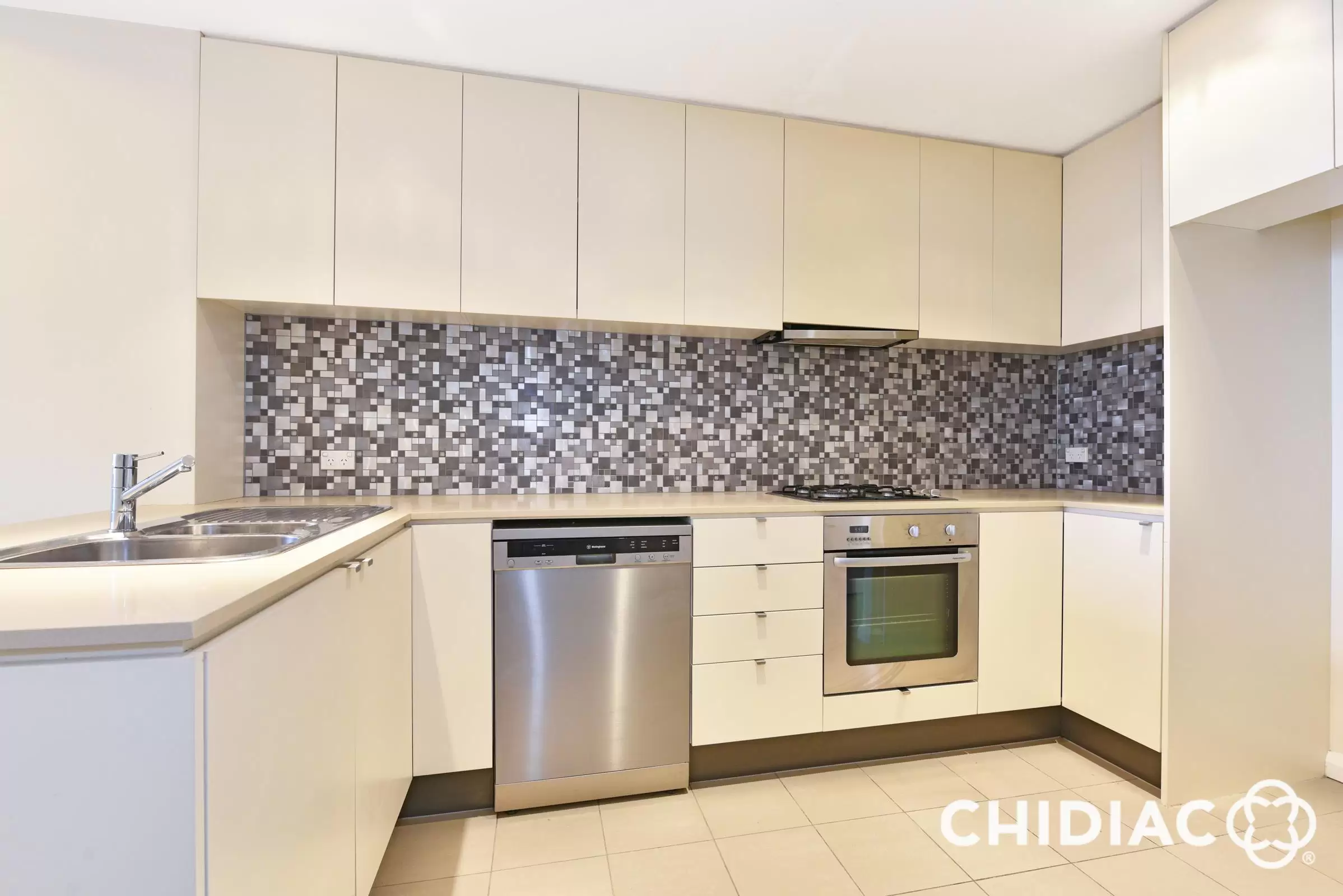 543/2 The Crescent, Wentworth Point Leased by Chidiac Realty - image 3