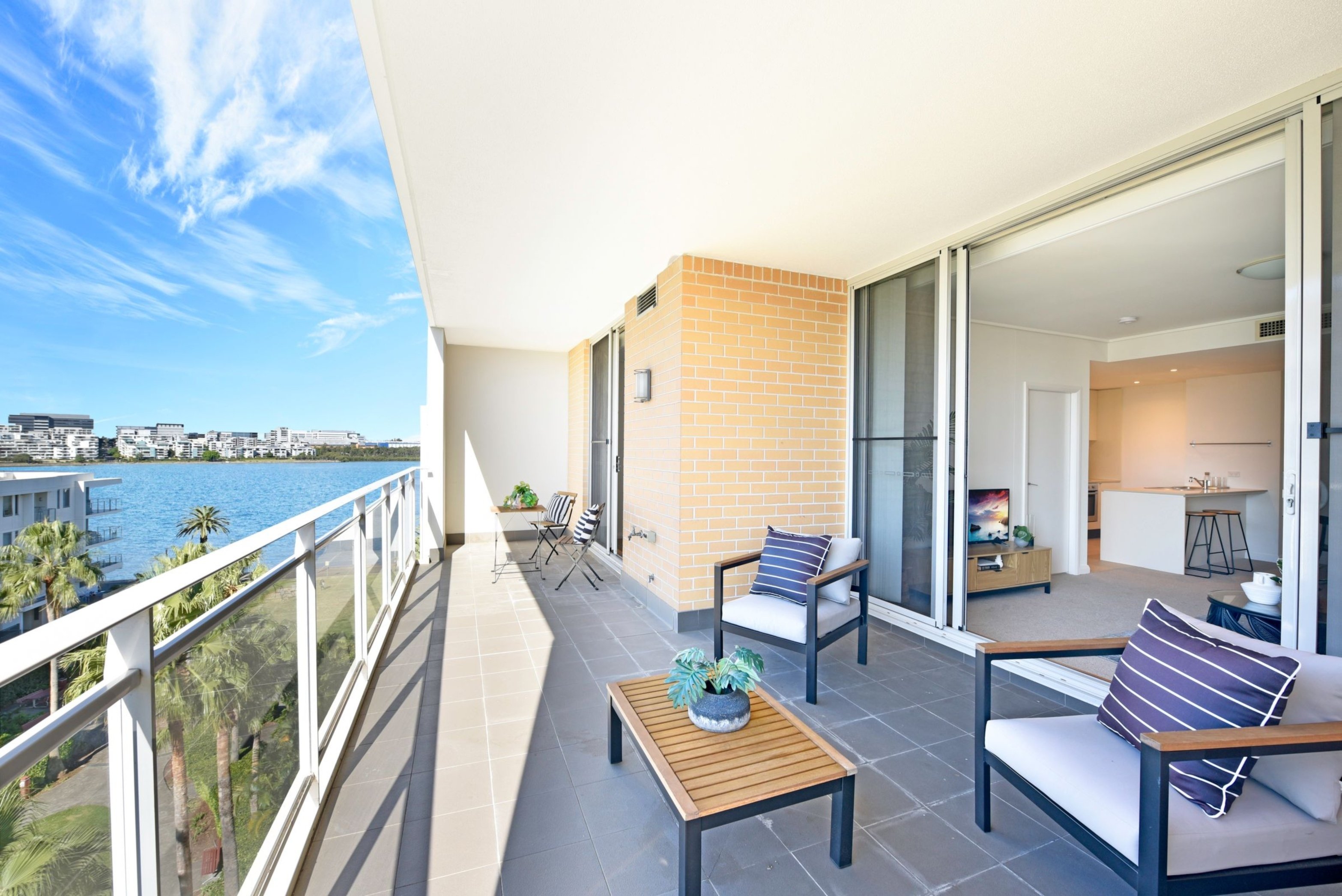 742/2 The Crescent, Wentworth Point Sold by Chidiac Realty - image 1