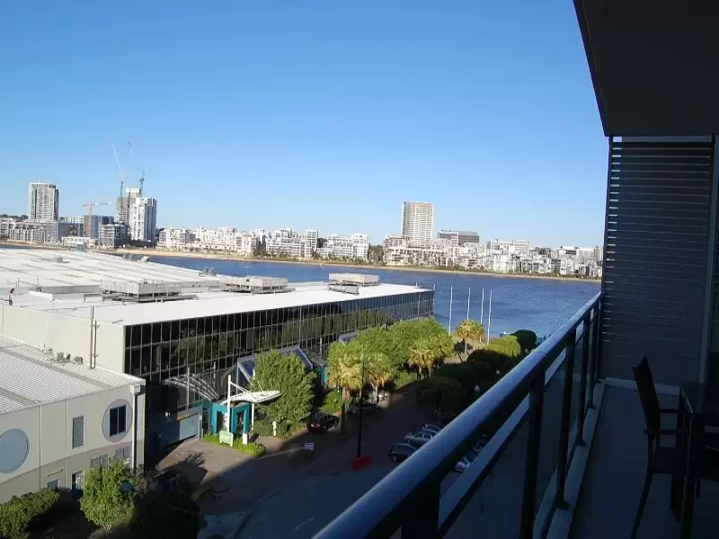 627/26 Baywater Drive, Wentworth Point Leased by Chidiac Realty - image 2