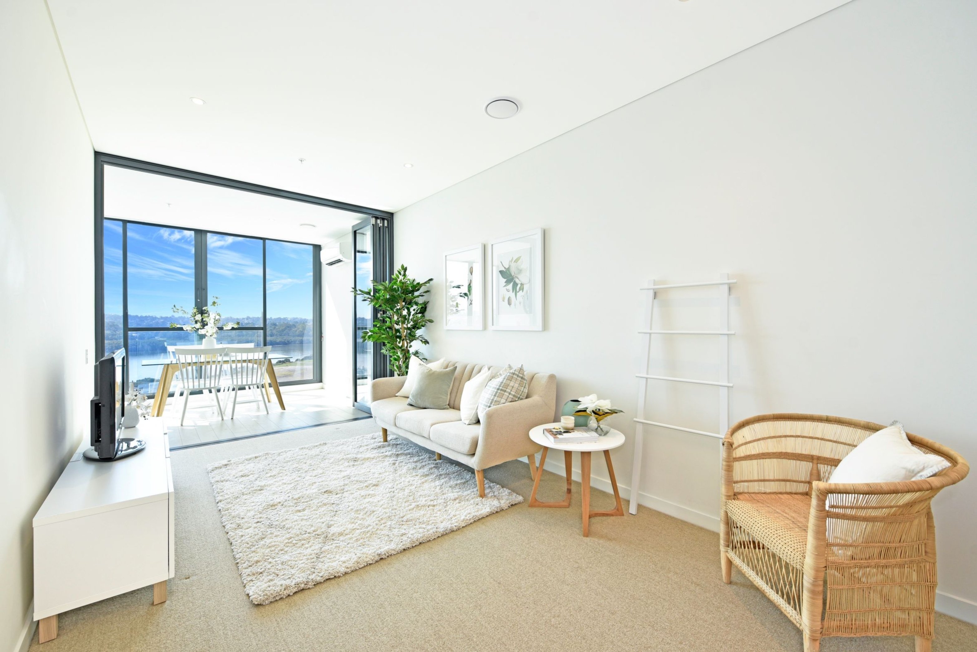 805/17 Wentworth Place, Wentworth Point Sold by Chidiac Realty - image 3