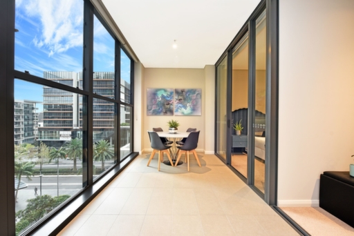 503/5 Wentworth Place, Wentworth Point Sold by Chidiac Realty
