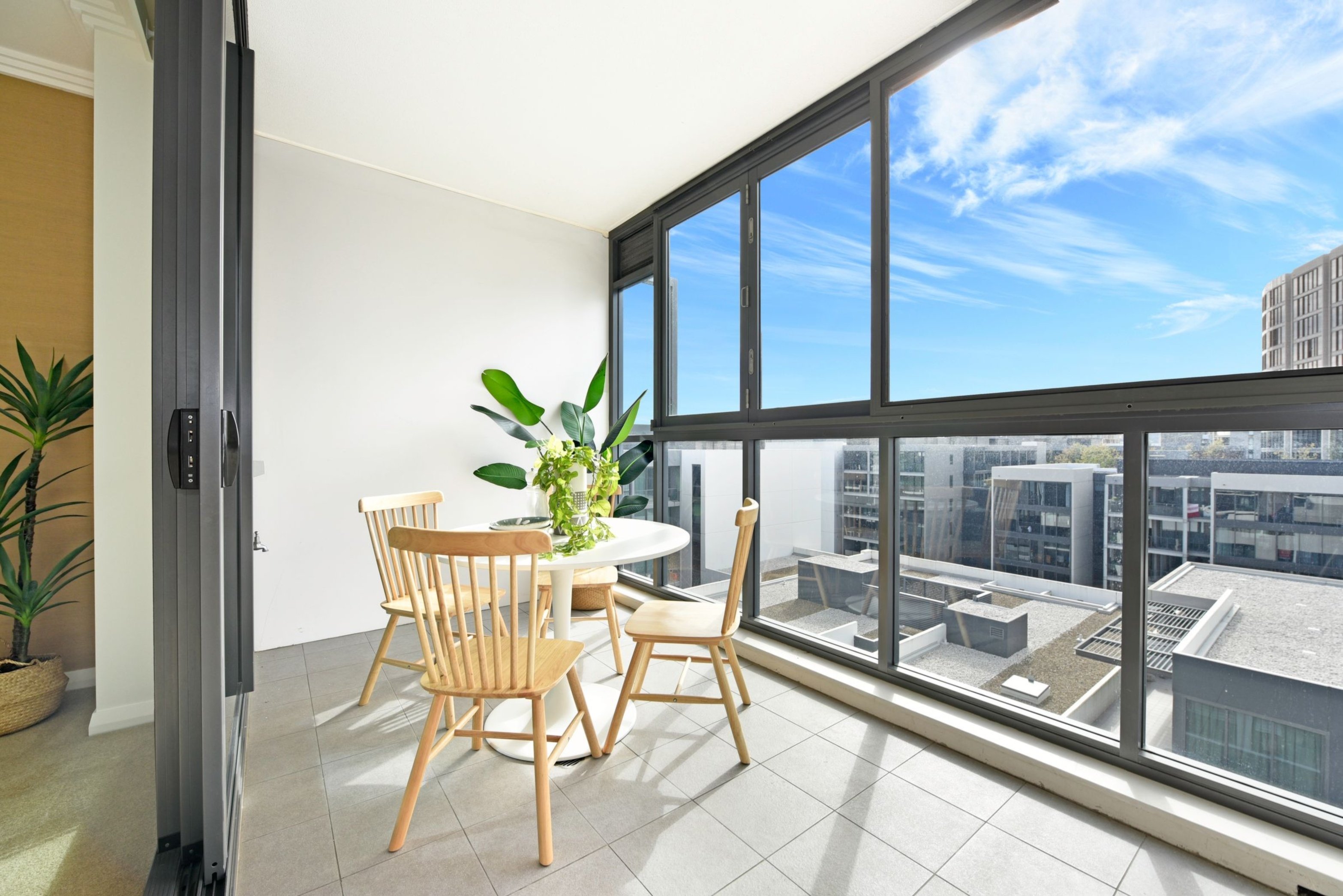 901/5 Waterways Street, Wentworth Point Sold by Chidiac Realty - image 2
