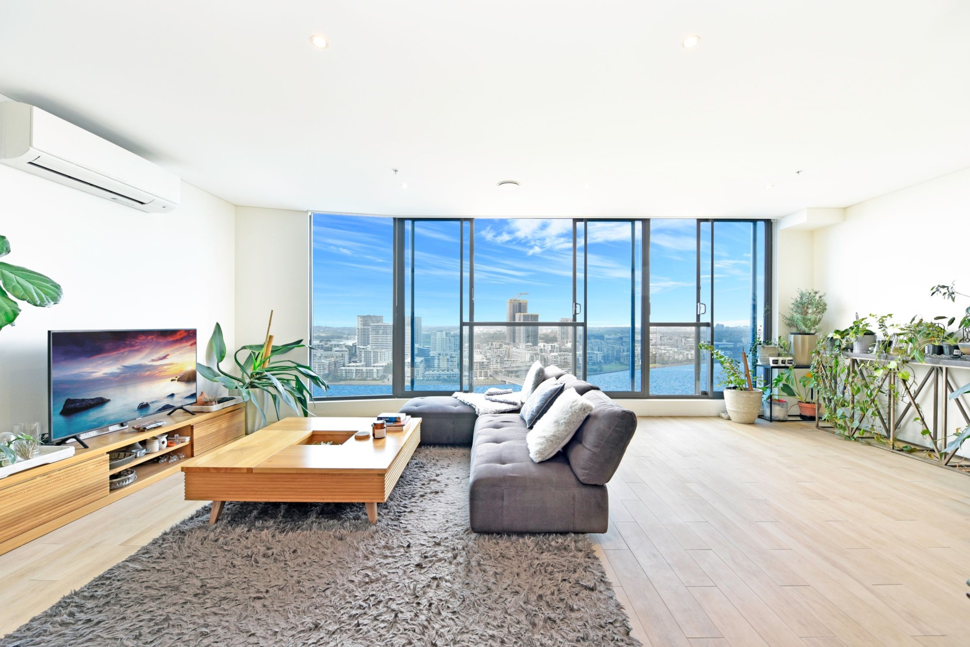2303/11 Wentworth Place, Wentworth Point Sold by Chidiac Realty - image 1