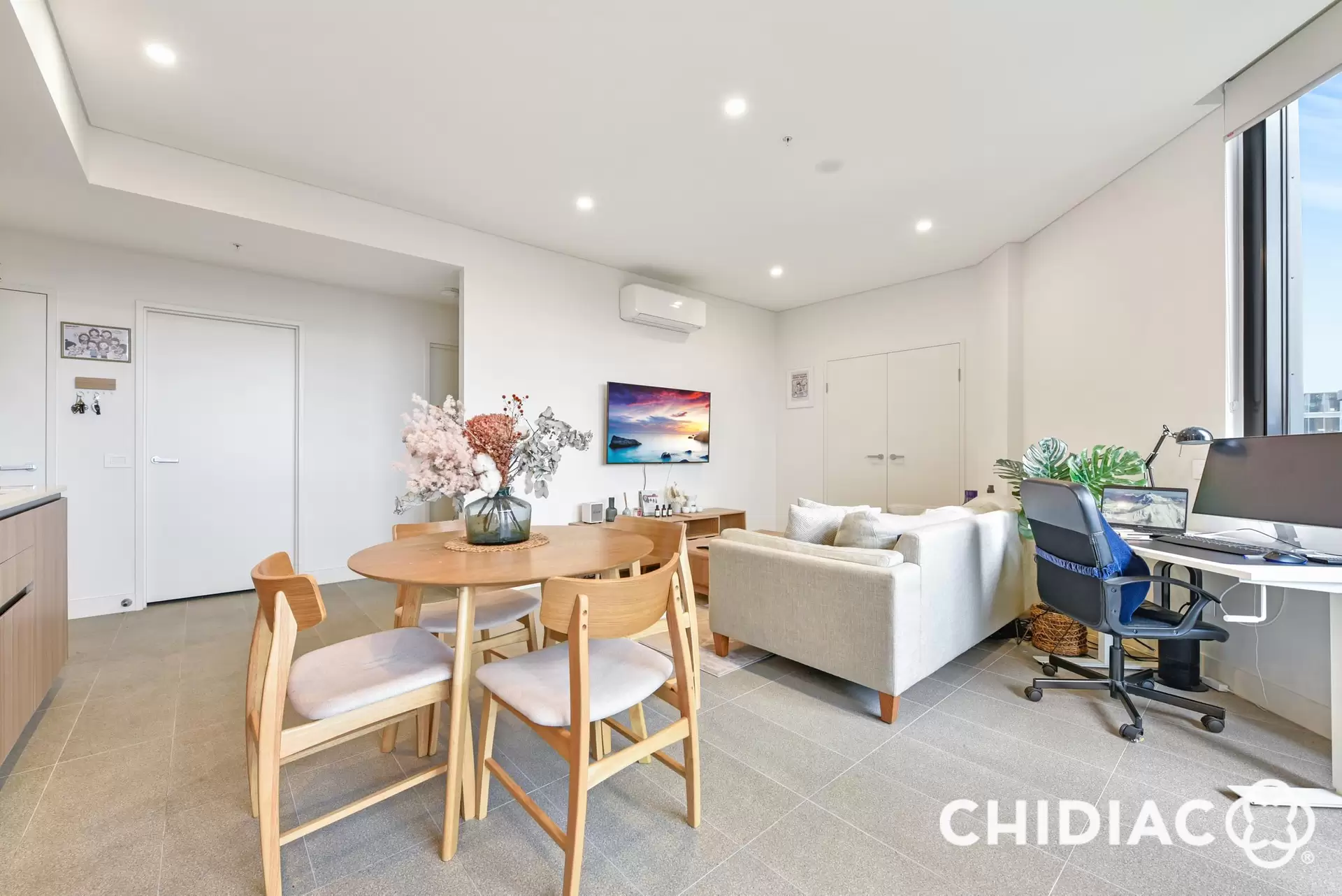 627/8 Lapwing Street, Wentworth Point Leased by Chidiac Realty - image 1