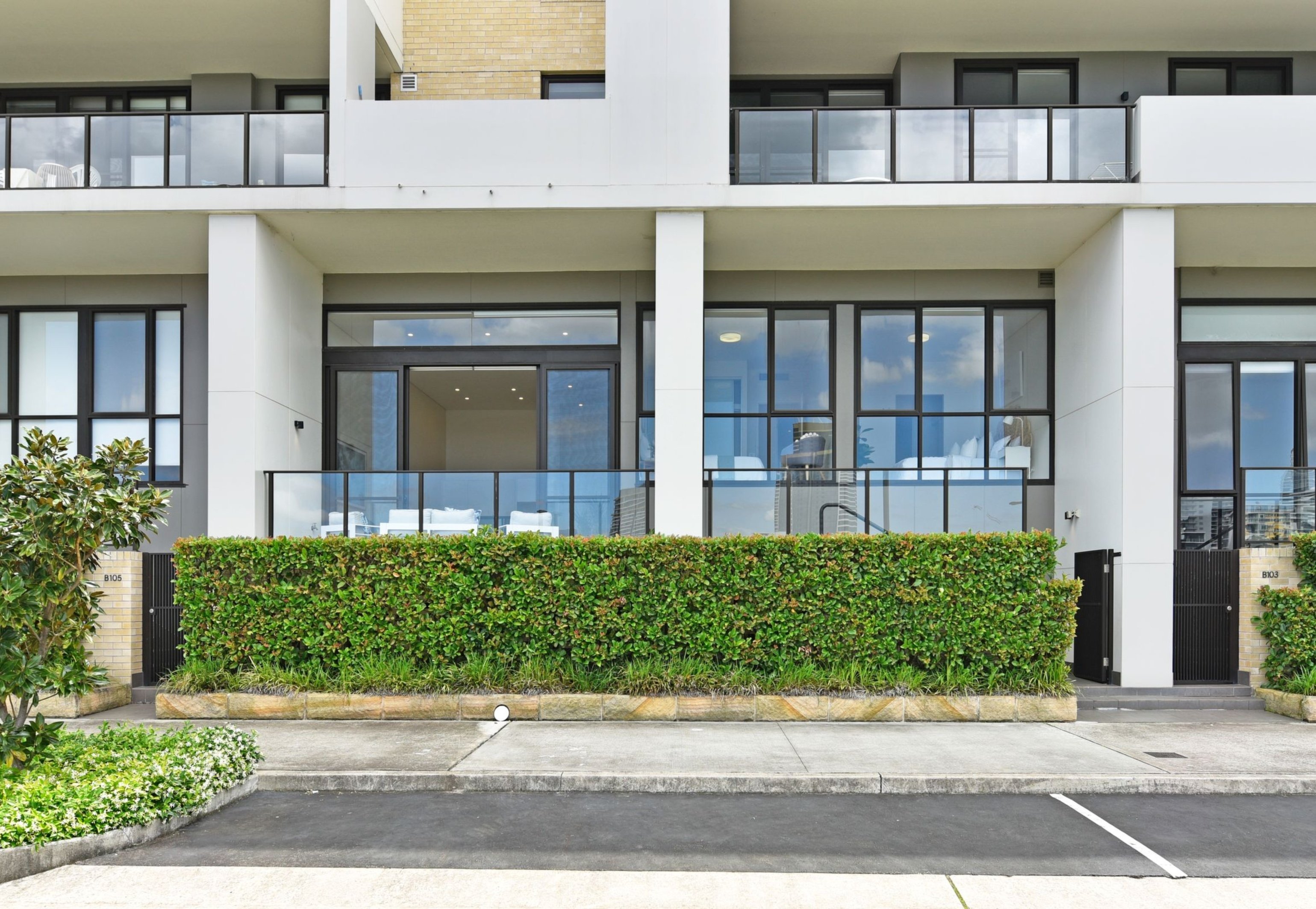 104/14 Half Street, Wentworth Point Sold by Chidiac Realty - image 2