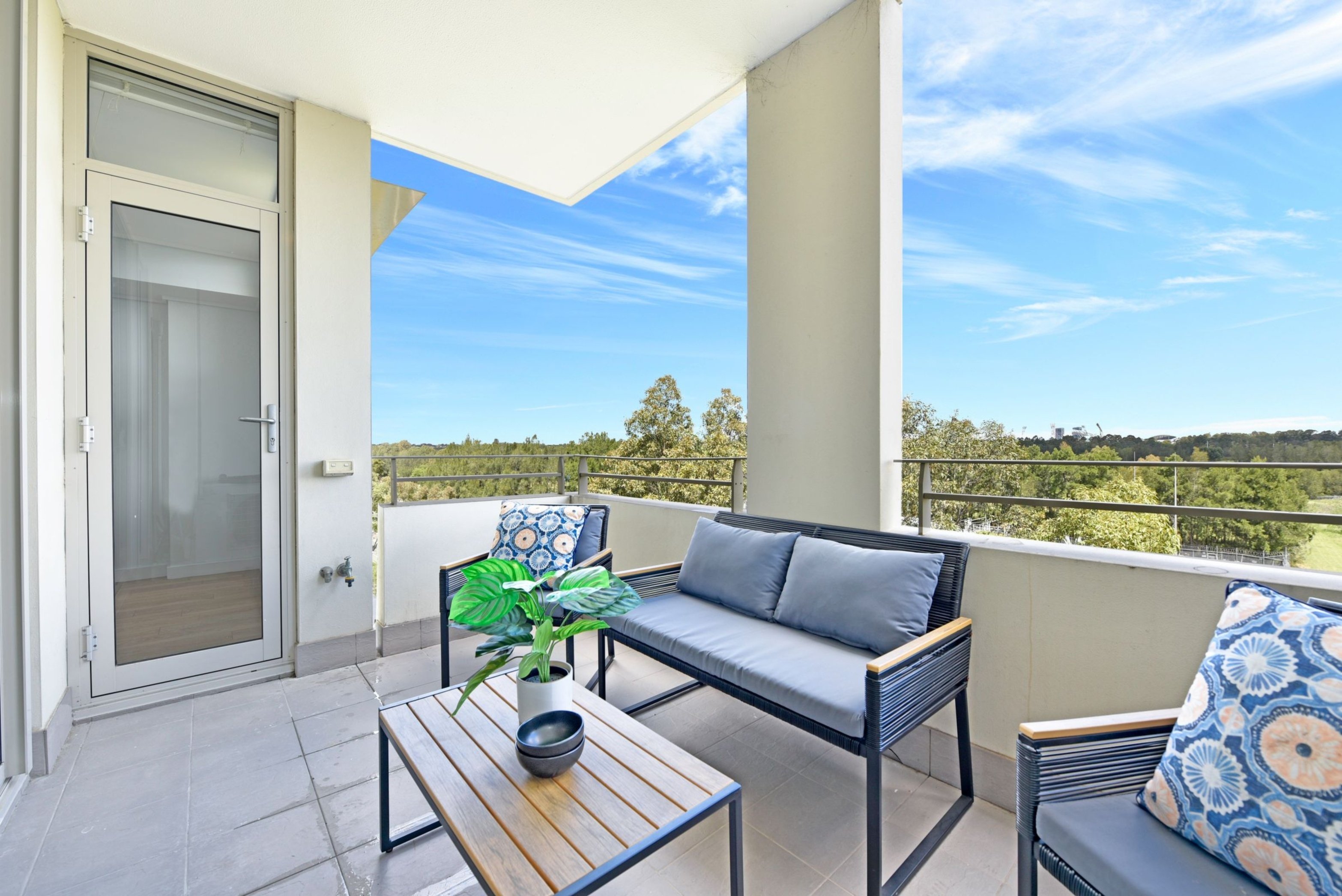 605/1 The Piazza, Wentworth Point Sold by Chidiac Realty - image 2